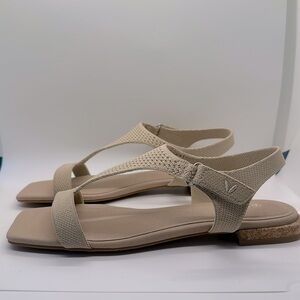 Vivaia Mia adjustable flat sandals. Size EU 41 / US 9.5
